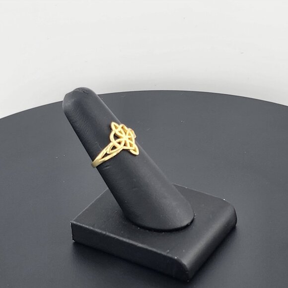 Enchanted Witch's Knot Ring – Solid 925 Silver | Pagan & Wiccan Gift - Picture 3 of 9